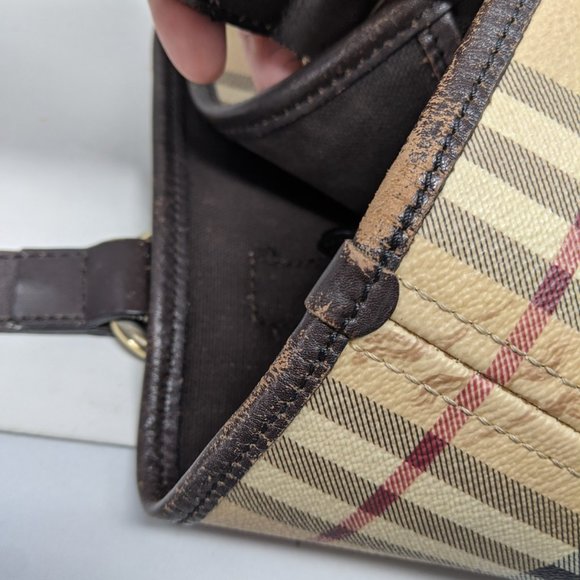 authentic BURBERRY Beige Leather Shoulder Bag - Picture 16 of 16